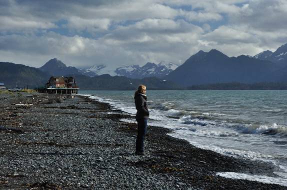 Admirando o mar de Homer, na Península do Kenai, no sul do Alaska